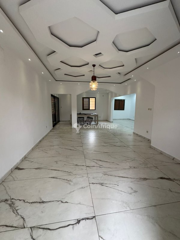 Location villa à Riviera Faya cité ATCI — photo 2