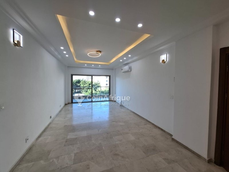 Location appartement 04 pièces Marcory zone 4