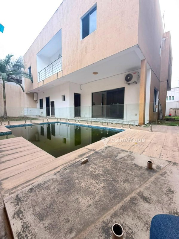 Location villas duplex 7 pièces - Cocody faya génie 200 cité des grace — photo 4