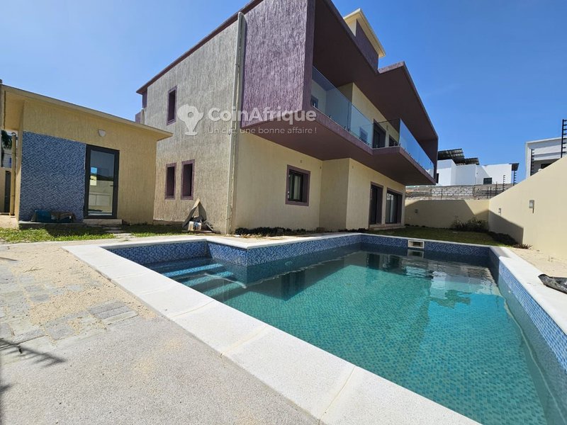 Location villa duplex 5 pièces - Riviera 4 M badon