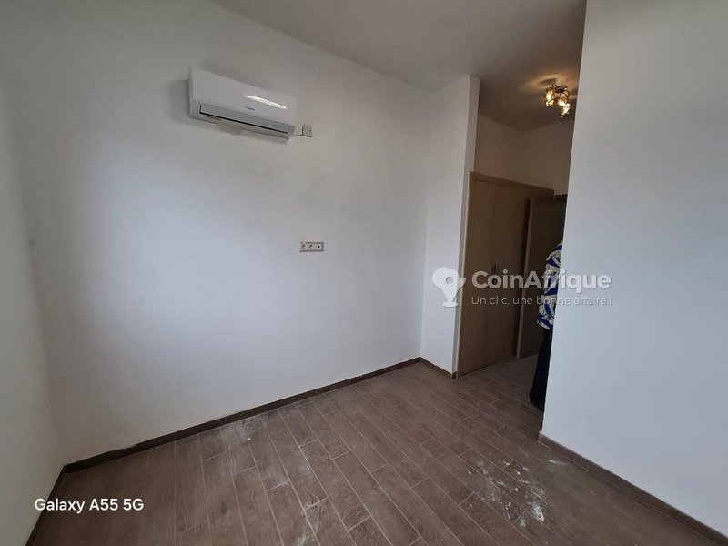 Location appartement de standing 4 pièces - cocody 2 plateaux 8eme tranche — photo 4