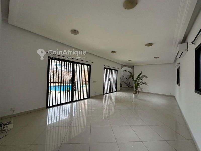 Location villa duplex 6 pièces - Riviera 4