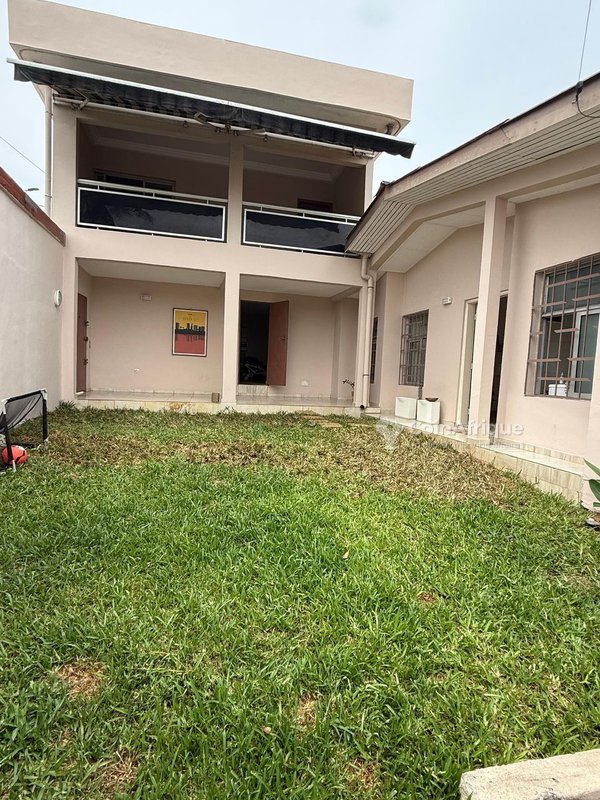 Vente villa 5 pièces – 2 Plateaux 7ᵉ Tranche — photo 2