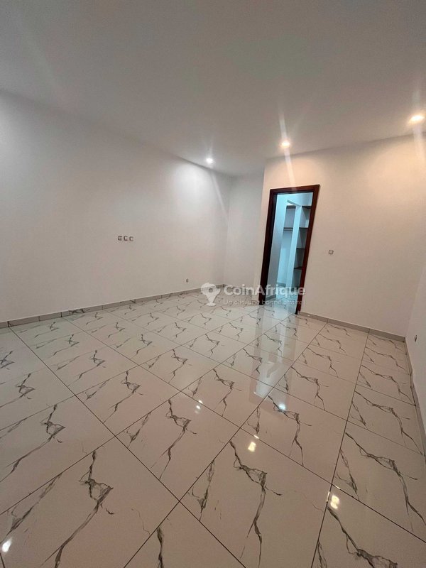 Location appartements 3 pièces - Cocody Vallon