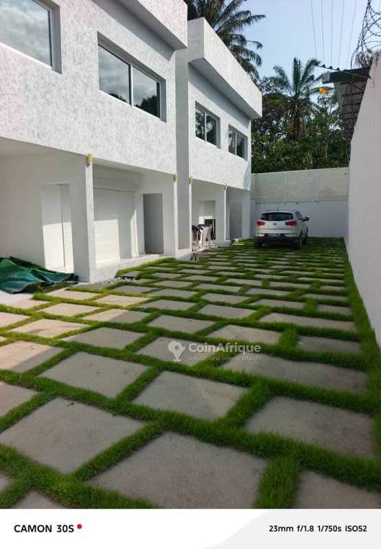 Location villa 5 pièces - Marcory bietry