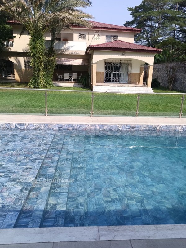 Location villa duplex 5 pièces | Cocody centre sofitel