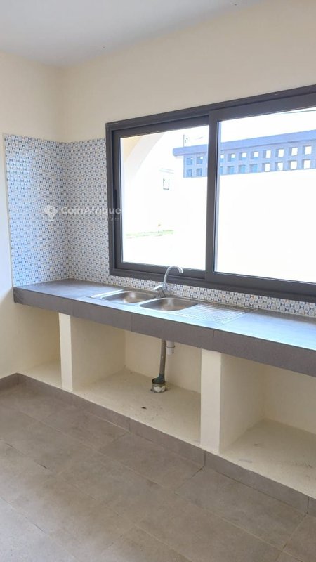 Vente villa duplex 5 pièces à Bassam cité callisto — photo 3