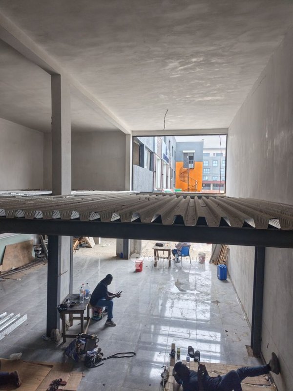 Location magasin à Angré 9ᵉ Tranche