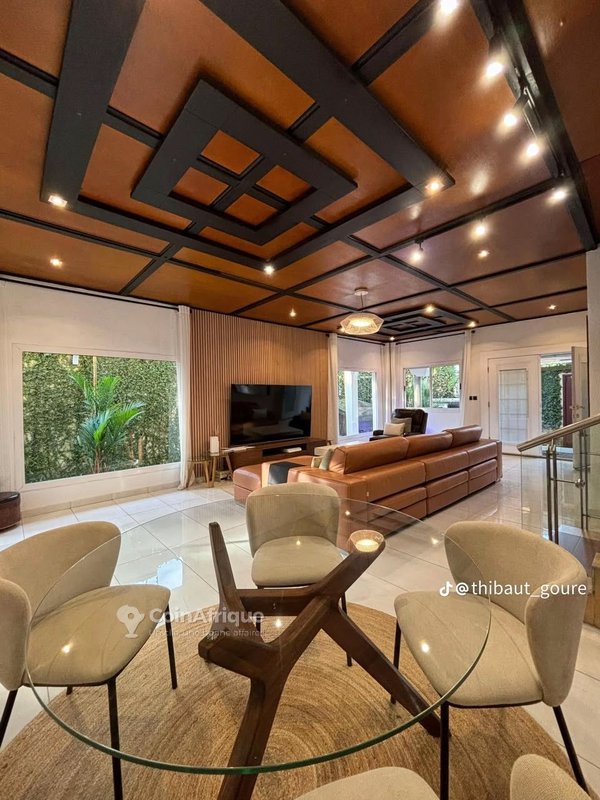 Location villa duplex meublé 5 pièces avec piscine à Cocody-angré 8ème tranche — photo 2