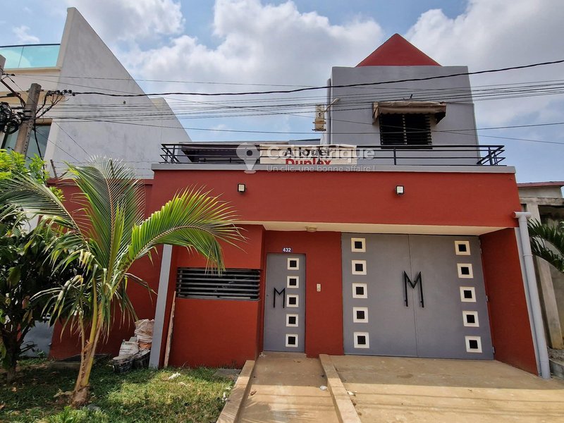 ‎location villa duplex 8 pièces