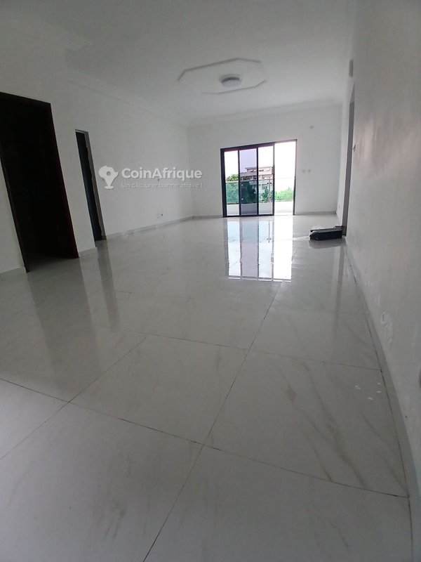 Location appartement 3 pièces Cocody angrè nouveau chu — photo 2