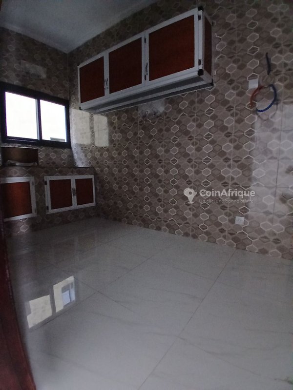 Location appartement 3 pièces Cocody angrè nouveau chu — photo 3