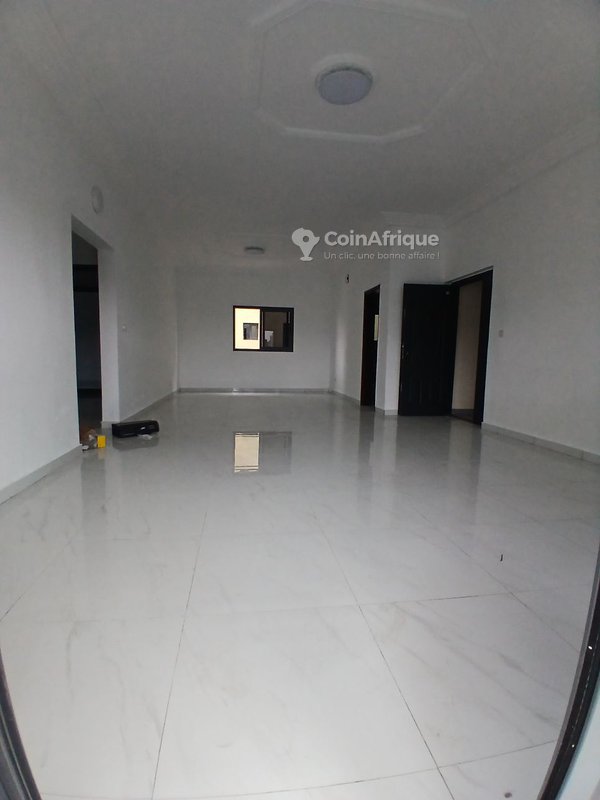 Location appartement 3 pièces Cocody angrè nouveau chu — photo 4