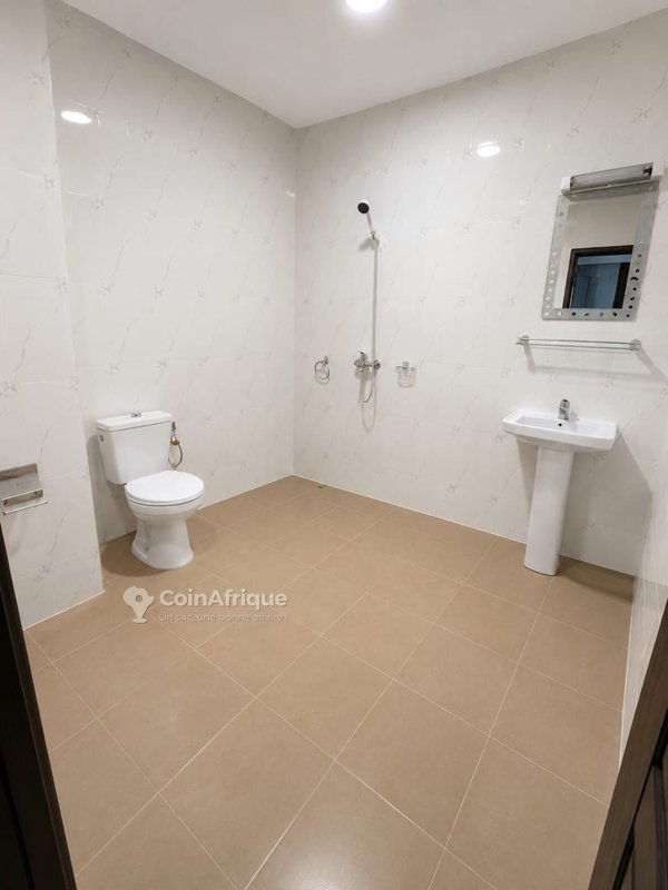 Location appartement 3 pièces ou habitation - Angré chu — photo 2