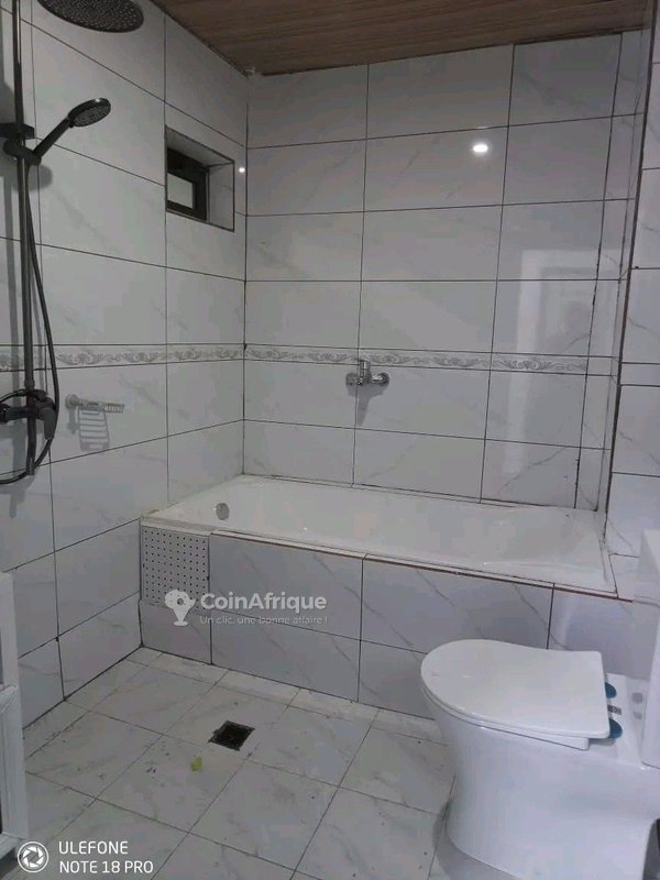 Location appartements 4 pièces - Angré carrefour docteur — photo 2
