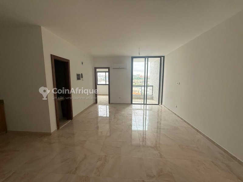 Location appartement 2 pièces - Cocody riviera 4 — photo 2