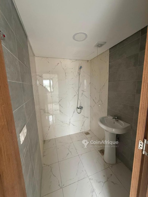 Location appartement 2 pièces - Cocody riviera 4 — photo 4