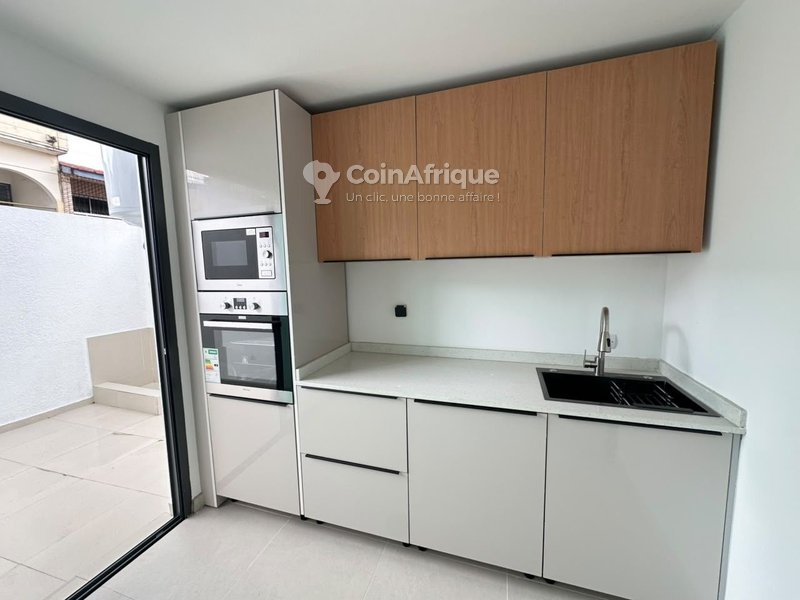 Location villa duplex 4 pièces - Cocody Riviera — photo 2
