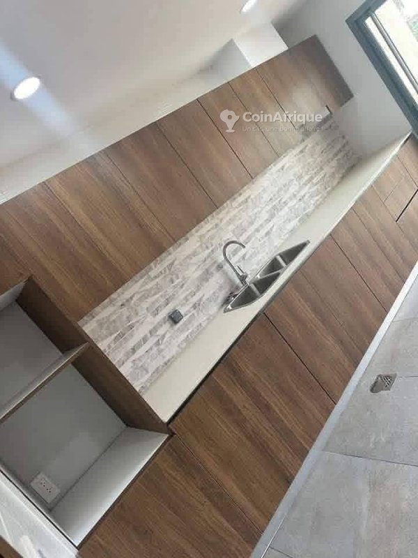 Location appartements 4 pièces avec ascenseur non loin Abidjan mall - Cocody — photo 2