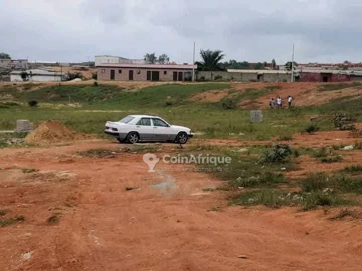 Terrains 400m² avec acd tf bien placé - Yopougon — photo 5