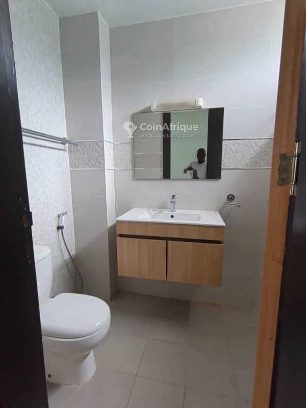 Location appartements 3 pièces Rivera 4 m'badon résidentiel- cocody — photo 4