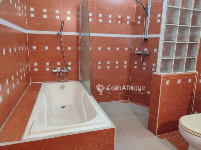Location villa 7 pièces à Riviera 3 — photo 2