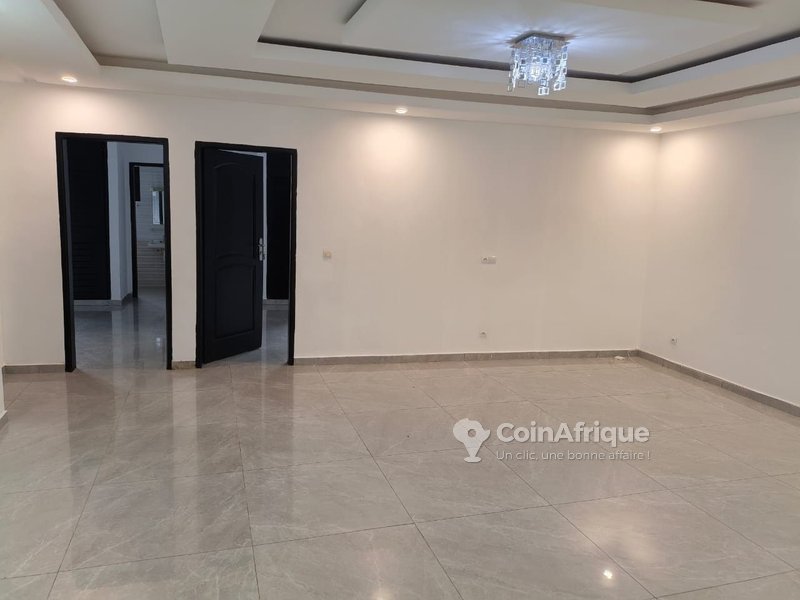Location appartement neufs 3 pièces à cocody-riviera bonoumin