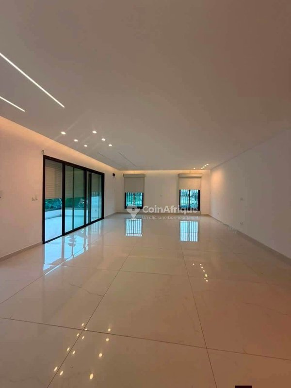 Location appartement 5 pièces - Riviera 4 — photo 2