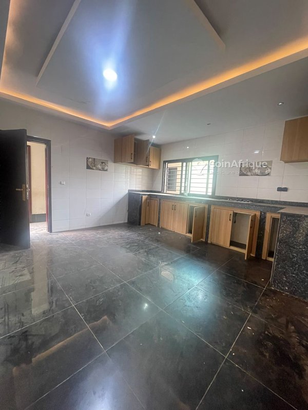 Location villa duplex 6 pièces -,Angré nouveau dans cite — photo 4
