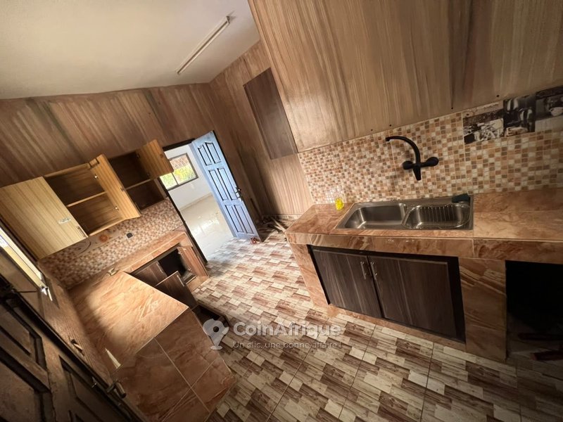 Vente villa duplex 9 pièces - Bingerville côté mère-enfant — photo 3
