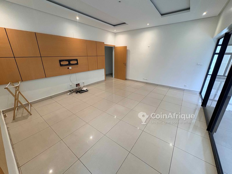 Location villas duplex 7 pièces - Cocody riviera 3 pres ecole internationale — photo 5