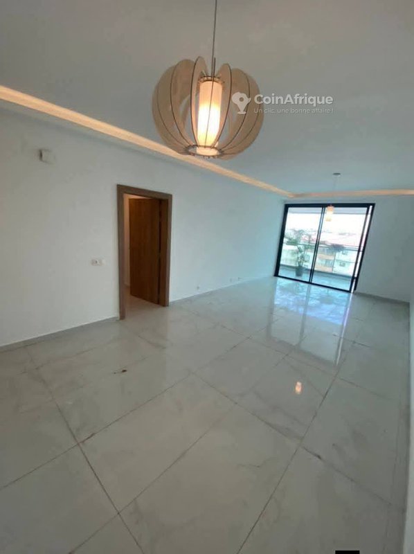 vente appartements 5 pièces rivera 3 triangle avec ascenseur- cocody — photo 2