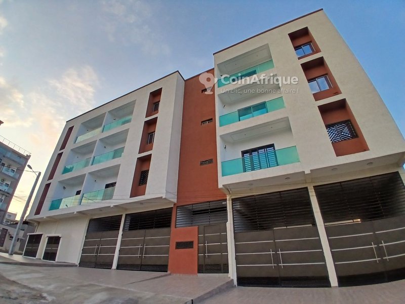Location appartement 3 pièces - Cocody angrè nouveau chu