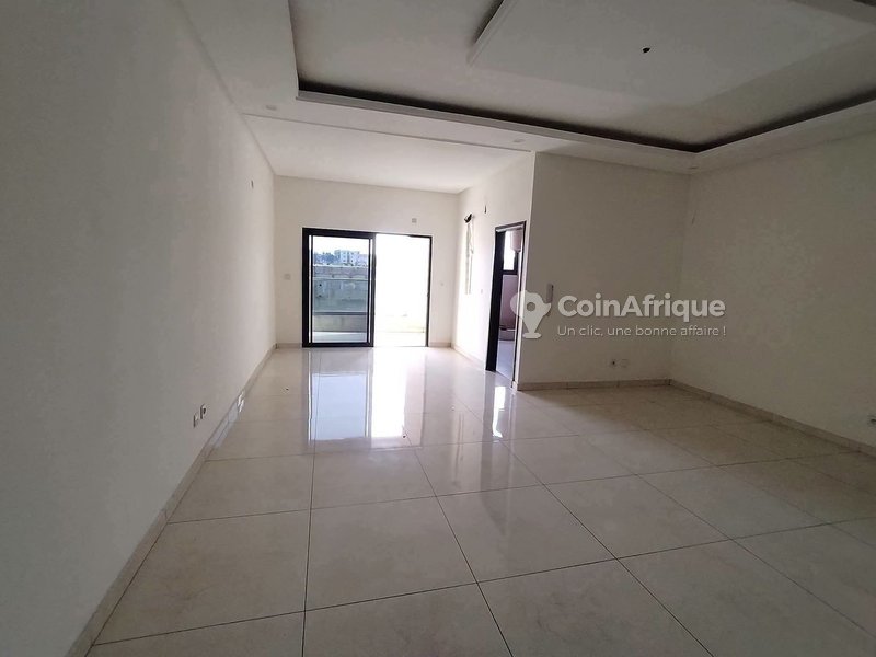 Location appartement 2 pièces à cocody rivera attoban — photo 2