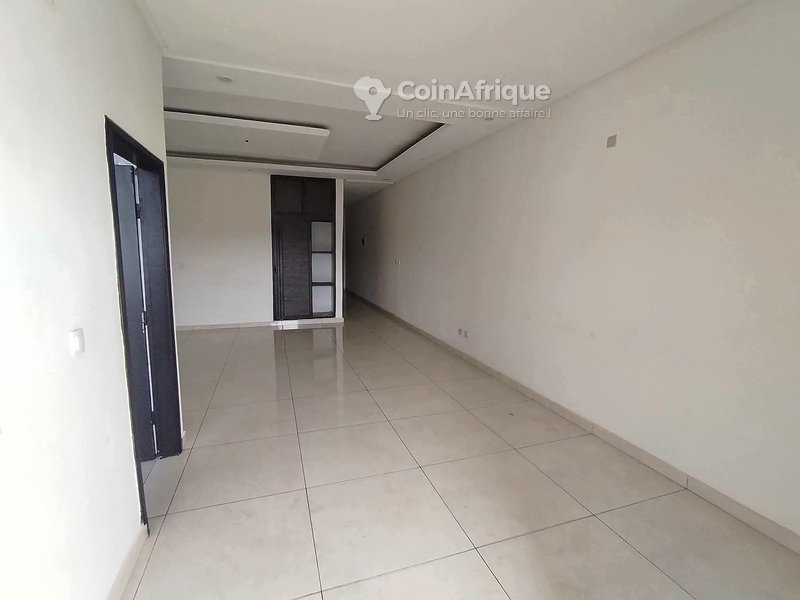 Location appartement 2 pièces à cocody rivera attoban — photo 3