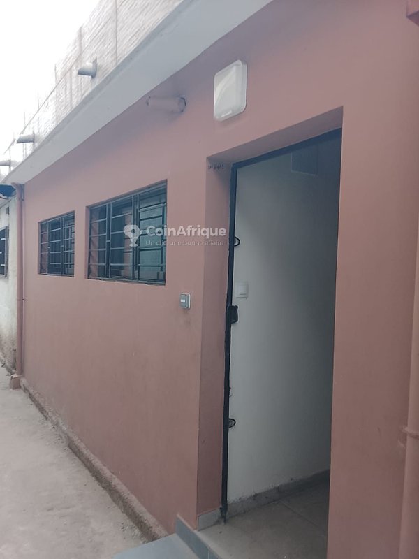 Vente villa 3 pièces - Yopougon derrière le 16e arrondissement