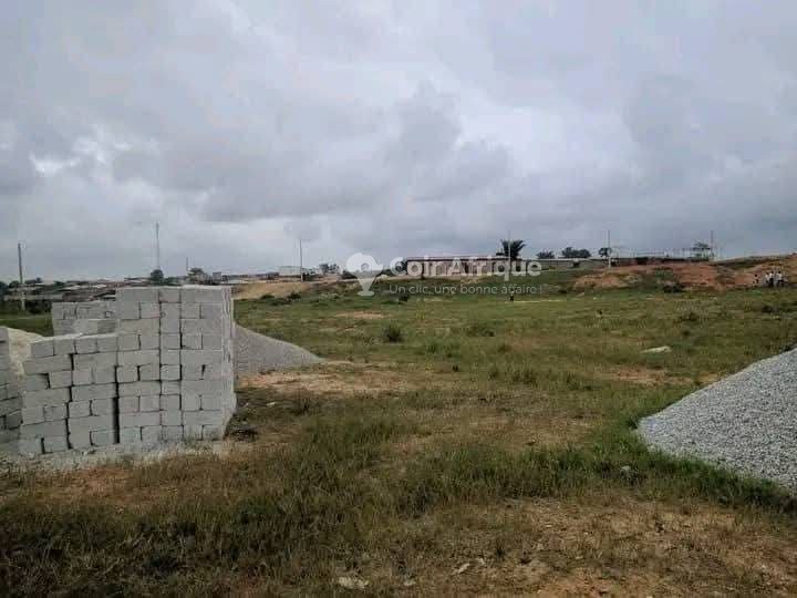 Terrains 400 m² avec acd tf bien placé - yopougon — photo 5