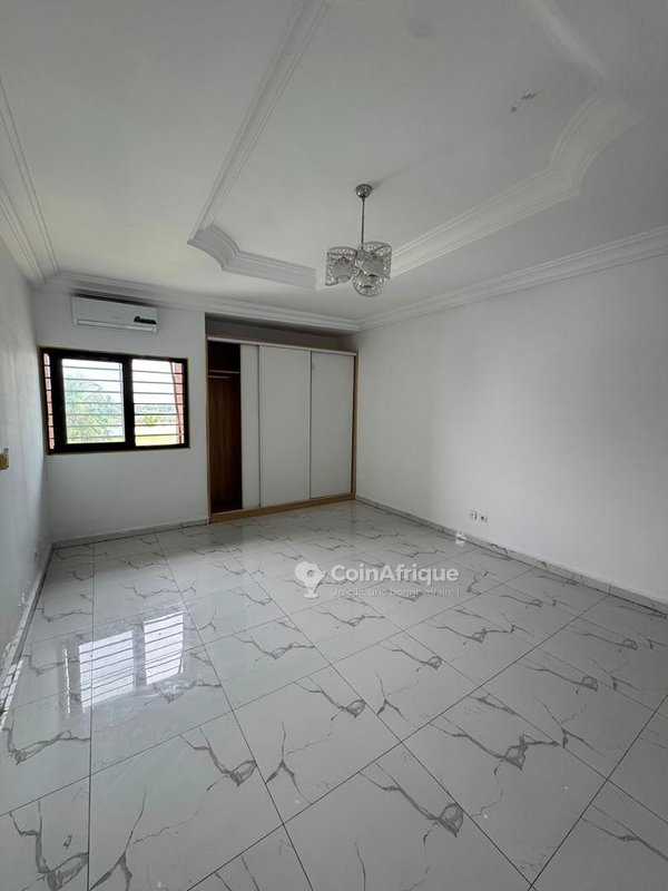 Location appartement de standing 4 pièces - cocody 2 plateaux farandole