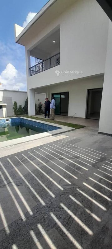 Location villa duplex 7 pièces - Cocody Riviera