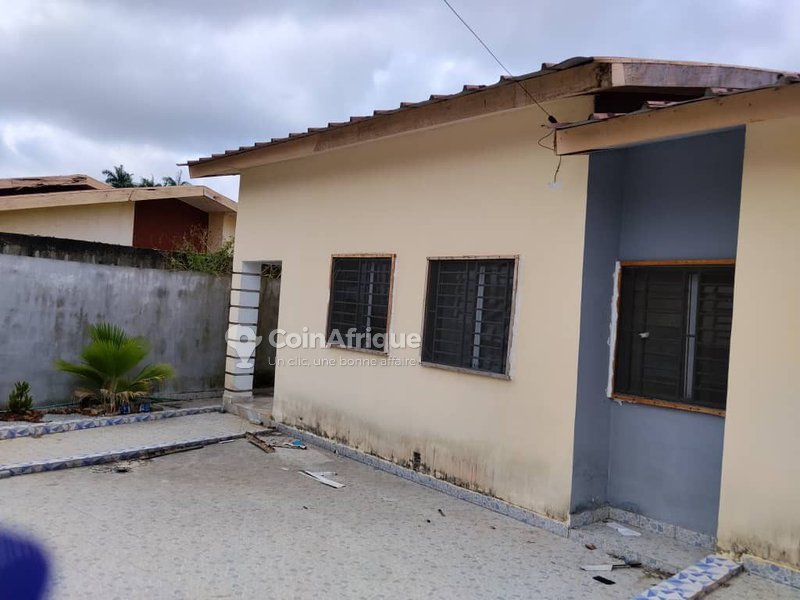 Vente villa basse 4 pièces - Cocody