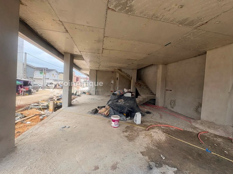 Location locaux commerciaux - angré 8è tranche — photo 4