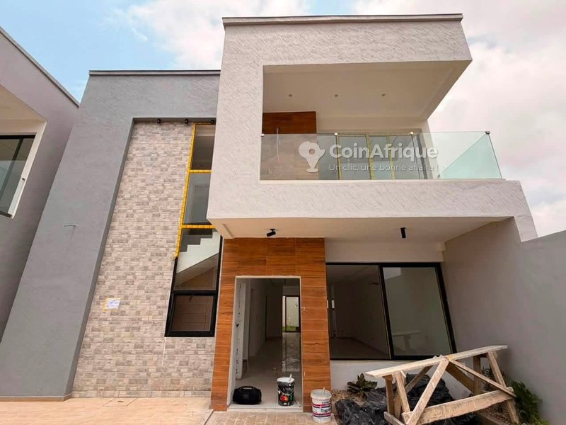 Vente villa duplex haut standing a bingerville
