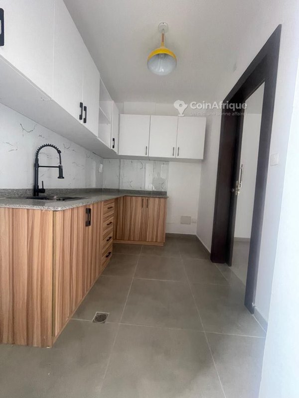 Location appartement 3 pièces à Angré Nouveau Chu — photo 2