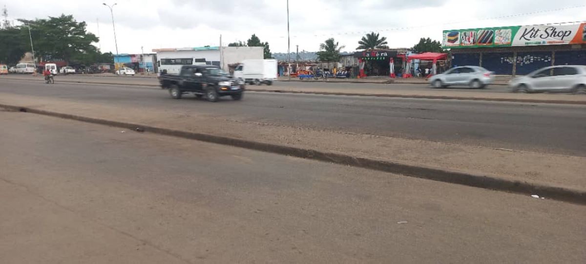 A VENDRE – Cour bâtie à Abobo Avocatier