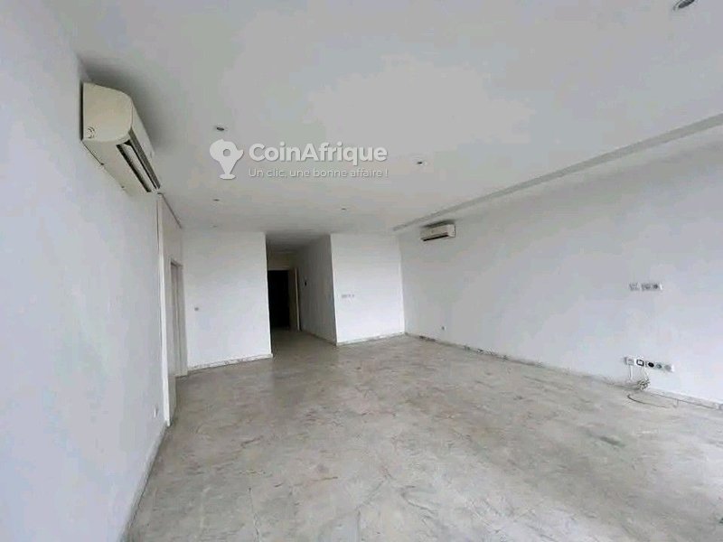Location appartement 3 pièces Angré 7è tranche