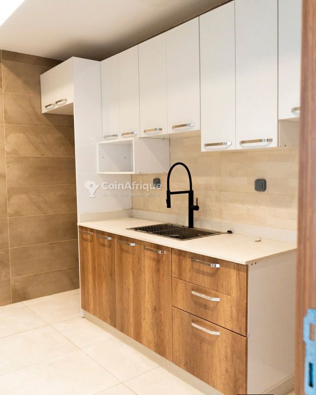 Location appartement 5 pièces à la Riviera M’Badon — photo 3
