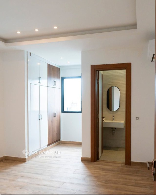 Location appartement 5 pièces à la Riviera M’Badon — photo 4