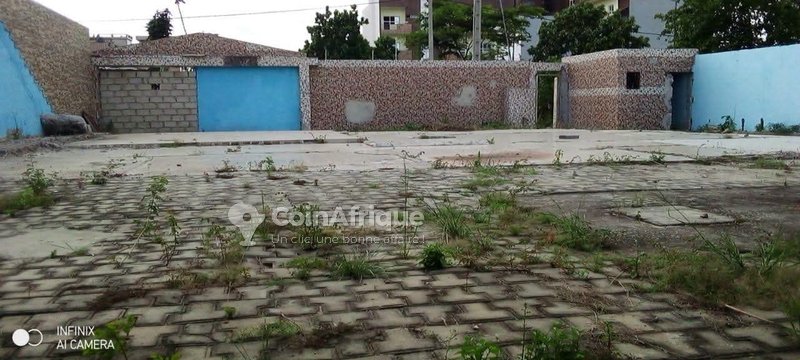 Terrain 600m2 - Cocody angre château non loin du 40eme arrondissement