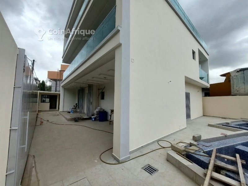 Vente villa 8 pièces - Cocody Riviera 4 M'badon — photo 5