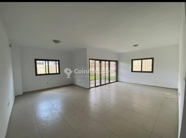 Vente villa duplex standing 4 pièces - Cocody Riviera faya